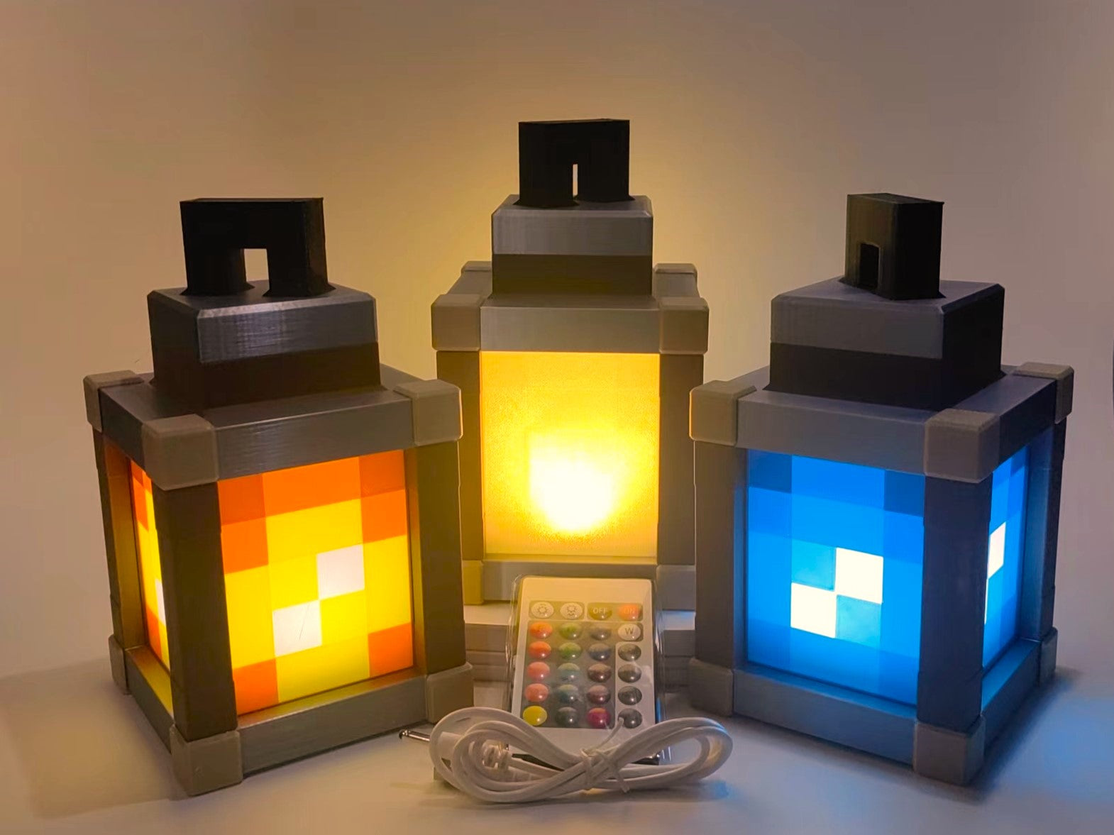 Pixelated Block LED Night Light – Retro Gaming Inspired USB Desk Lamp