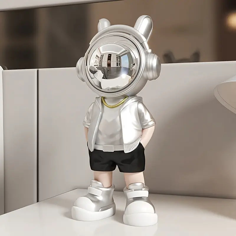 Modern Astronaut Resin Figurine with Mirrored Helmet – Pop Art Desk & Shelf Decor