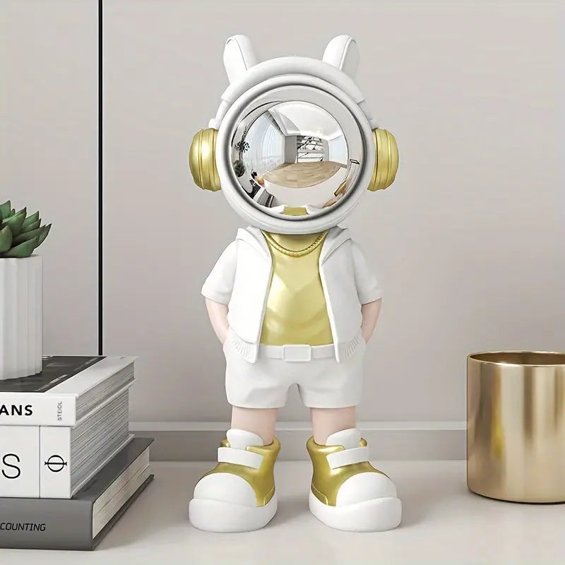 Modern Astronaut Resin Figurine with Mirrored Helmet – Pop Art Desk & Shelf Decor