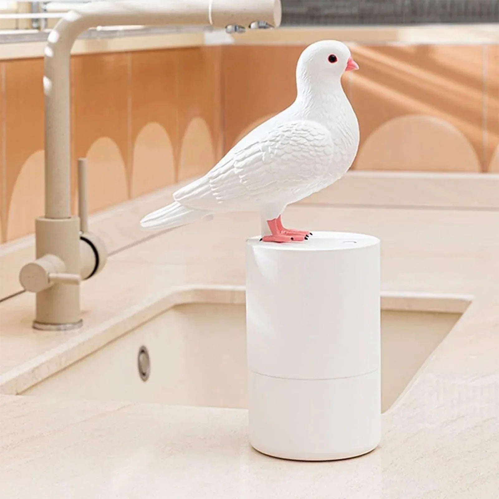 Pigeon Shaped Soap Dispenser – BPA-Free Novelty Pump for Bathroom & Kitchen