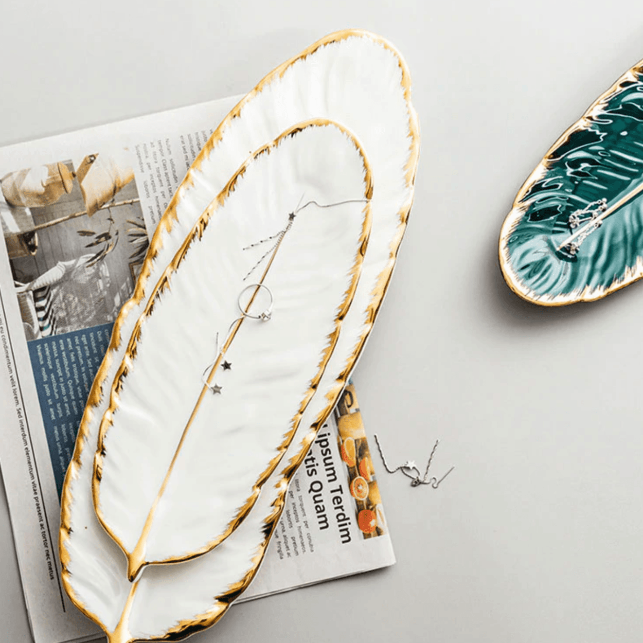 Leaf-Shaped Ceramic Platter with Gold Rim – Hand-Painted Serving & Jewelry Tray