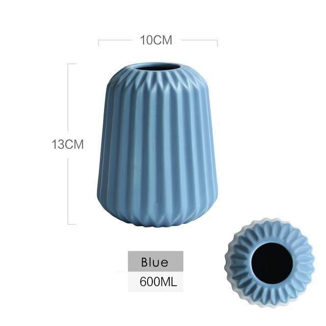 Modern Ceramic Porcelain Tabletop Vases – Available in 5 Colors