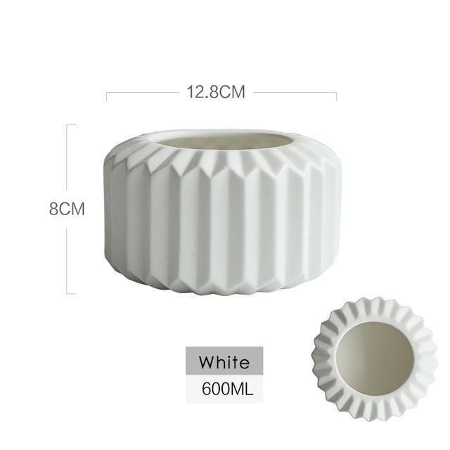 Modern Ceramic Porcelain Tabletop Vases – Available in 5 Colors