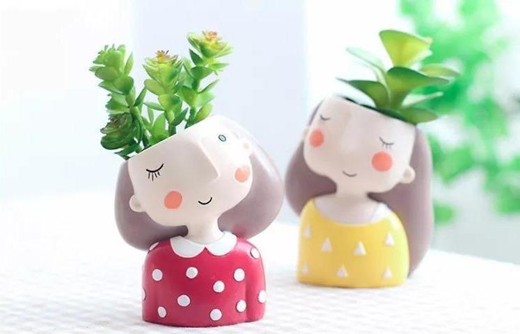 Adorable Face Planter Pot with Drainage – Resin Succulent & Herb Desktop Holder