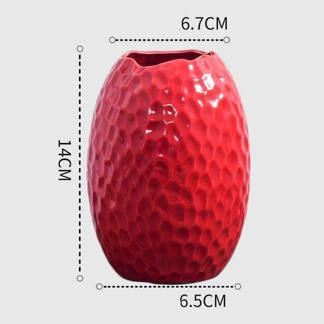 Elegant Curved Red Ceramic Vase – Modern Home Decor in 11 Shapes & Sizes