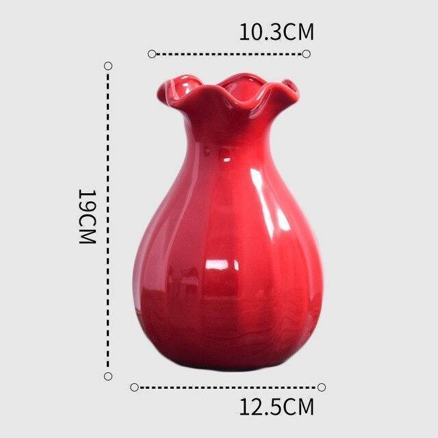 Elegant Curved Red Ceramic Vase – Modern Home Decor in 11 Shapes & Sizes