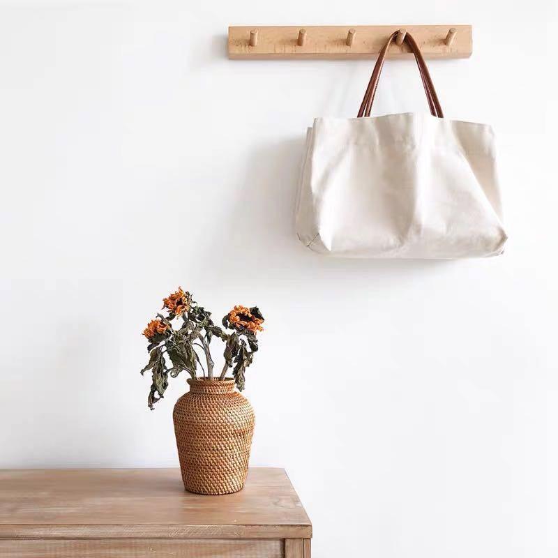 Handcrafted Natural Rattan Vase – Non-Coated Woven Display for Dried Flowers