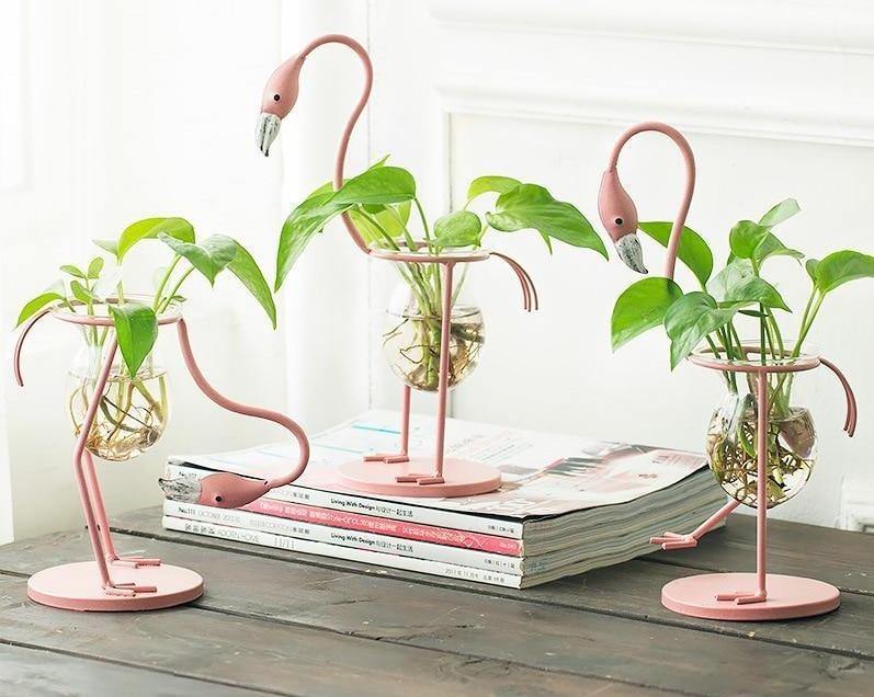 Tropical Flamingo Plant Propagation Station – Metal & Glass Hydroponic Bulb Vase