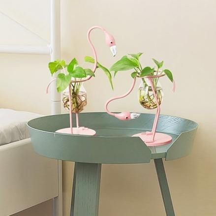 Tropical Flamingo Plant Propagation Station – Metal & Glass Hydroponic Bulb Vase