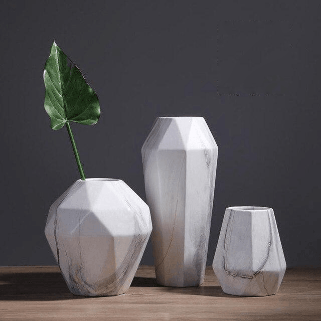 Marble-Effect Geometric Ceramic Vases – Multi-Faceted Non-Porous Decor in 5 Sizes