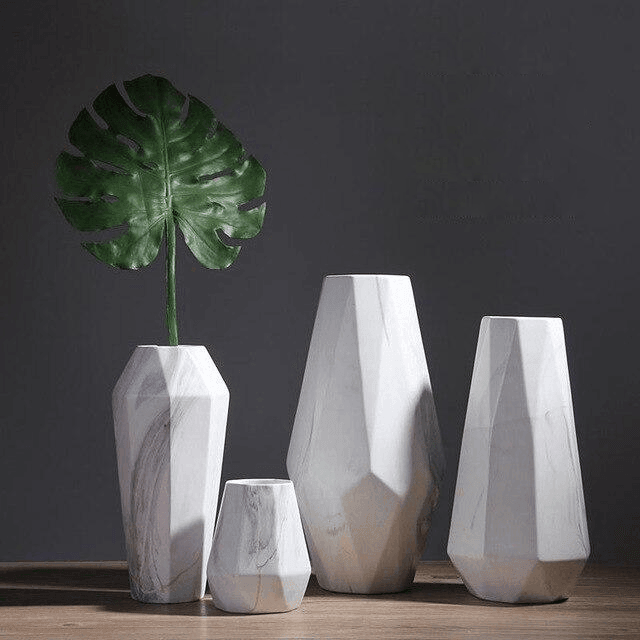 Marble-Effect Geometric Ceramic Vases – Multi-Faceted Non-Porous Decor in 5 Sizes